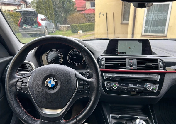 BMW Seria 1 cena 67500 przebieg: 90900, rok produkcji 2017 z Gdynia małe 46